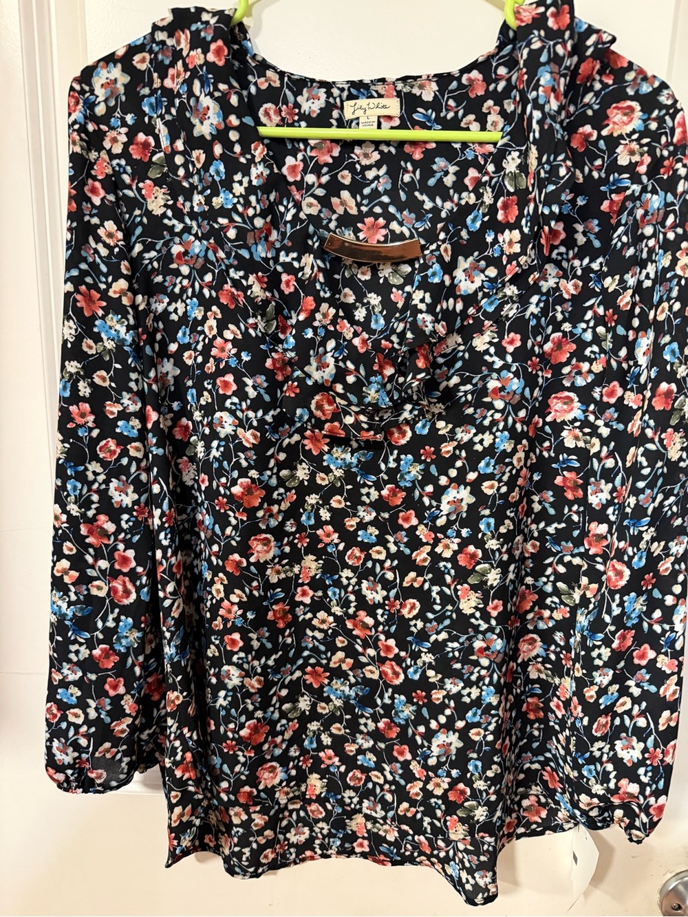 Lily White Black Floral V-Neck Long Sleeve Blouse